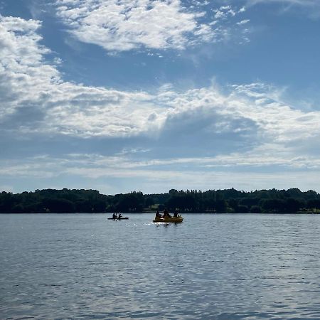 Cottage Anadwen Au Pied Du Lac Au Duc Et Son Golf Ploermel Ngoại thất bức ảnh